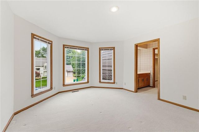 11012 W 125th Street, Overland Park, KS 66213