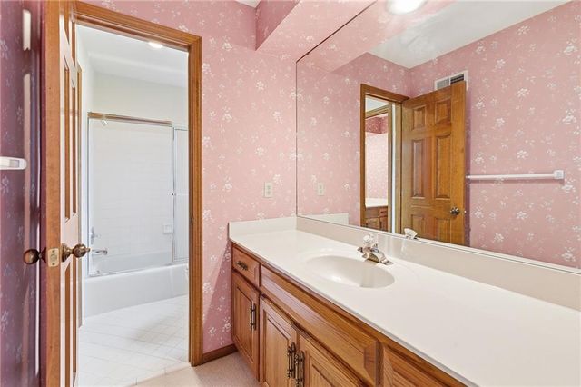 11012 W 125th Street, Overland Park, KS 66213