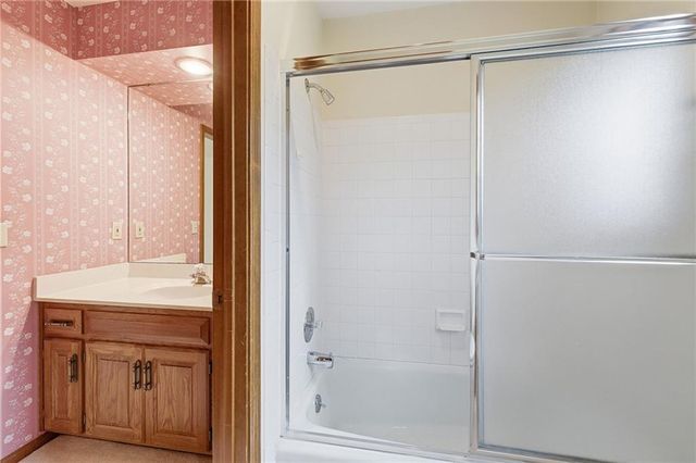 11012 W 125th Street, Overland Park, KS 66213