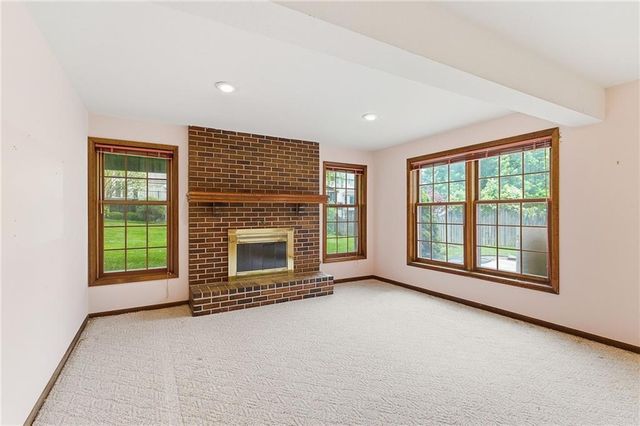 11012 W 125th Street, Overland Park, KS 66213