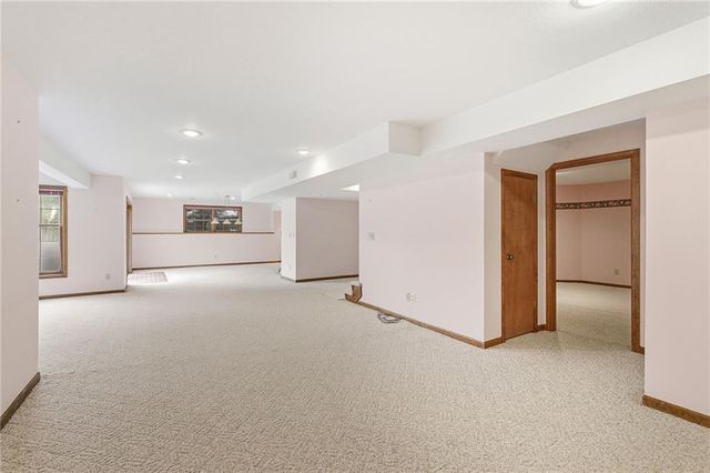 11012 W 125th Street, Overland Park, KS 66213