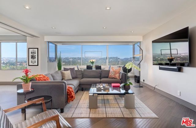 865 Comstock Avenue 16F, Los Angeles, CA 90024
