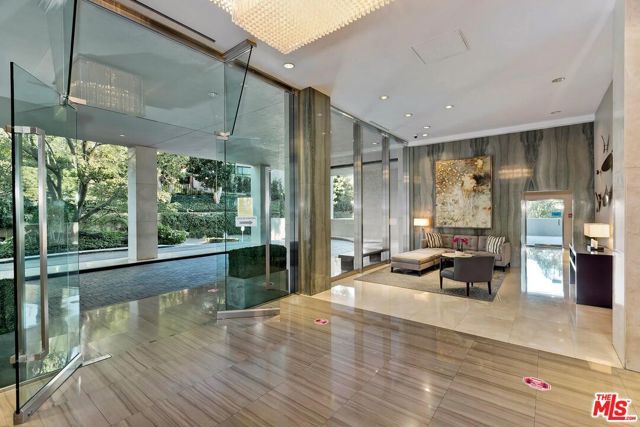 865 Comstock Avenue 16F, Los Angeles, CA 90024