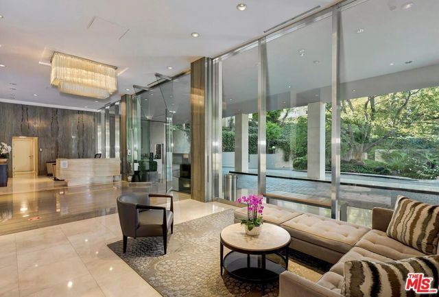 865 Comstock Avenue 16F, Los Angeles, CA 90024