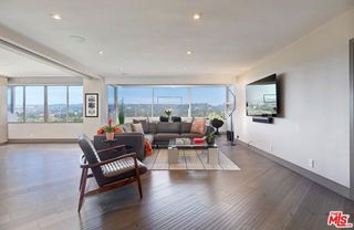 865 Comstock Avenue 16F, Los Angeles, CA 90024