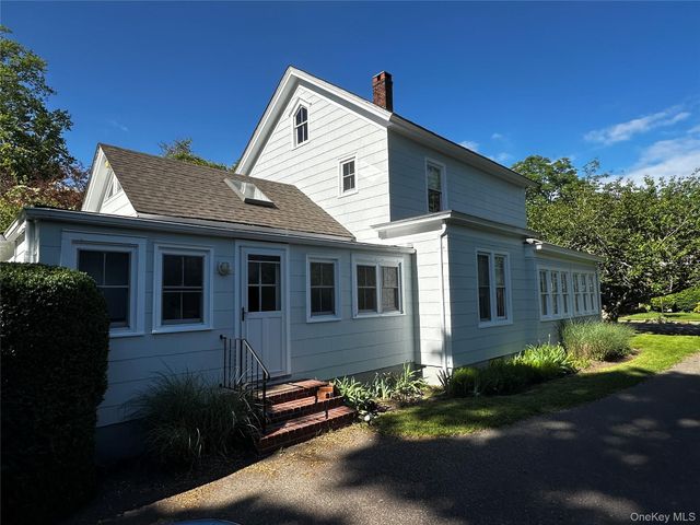 311 5th Street, Greenport, NY 11944
