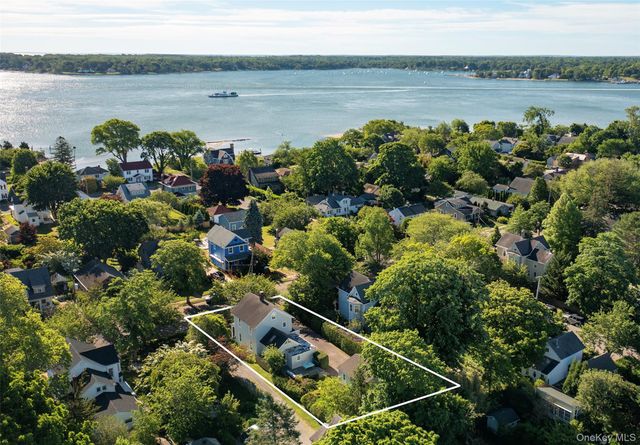 311 5th Street, Greenport, NY 11944