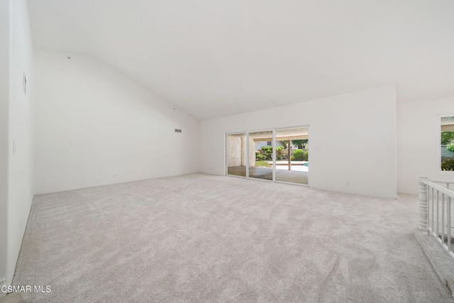 587 Calle Sequoia, Thousand Oaks, CA 91360