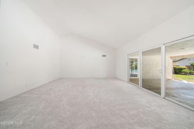 587 Calle Sequoia, Thousand Oaks, CA 91360