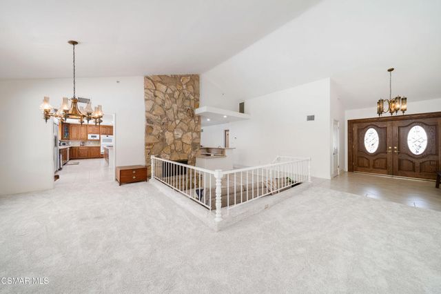587 Calle Sequoia, Thousand Oaks, CA 91360