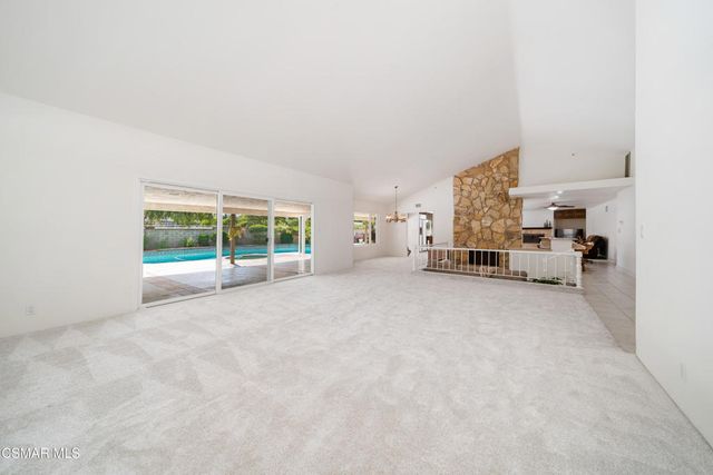587 Calle Sequoia, Thousand Oaks, CA 91360
