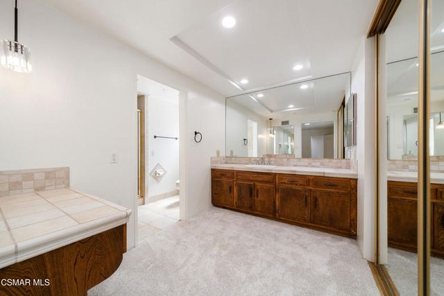 587 Calle Sequoia, Thousand Oaks, CA 91360