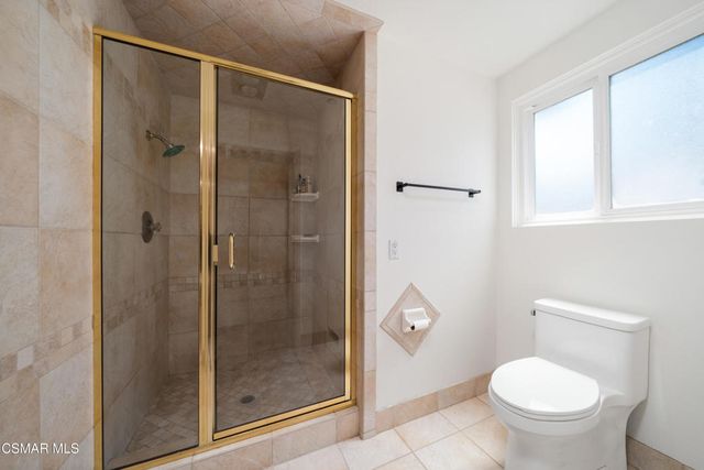 587 Calle Sequoia, Thousand Oaks, CA 91360