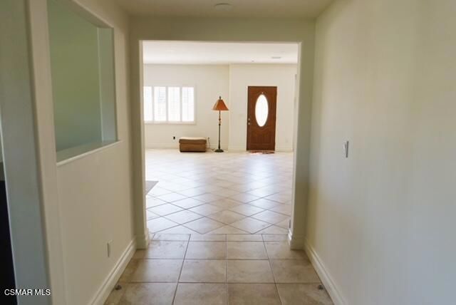 587 Calle Sequoia, Thousand Oaks, CA 91360
