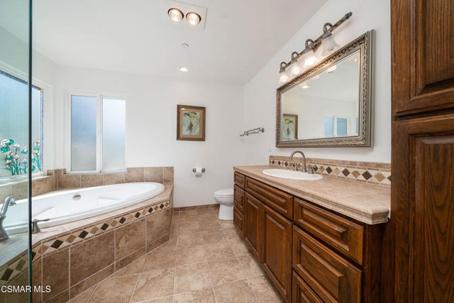 587 Calle Sequoia, Thousand Oaks, CA 91360