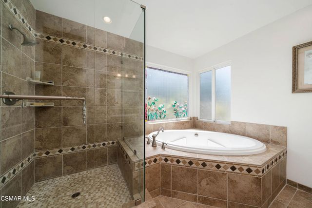 587 Calle Sequoia, Thousand Oaks, CA 91360