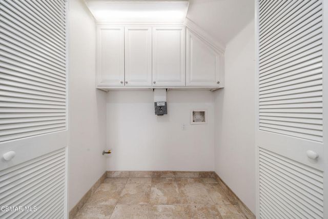 587 Calle Sequoia, Thousand Oaks, CA 91360