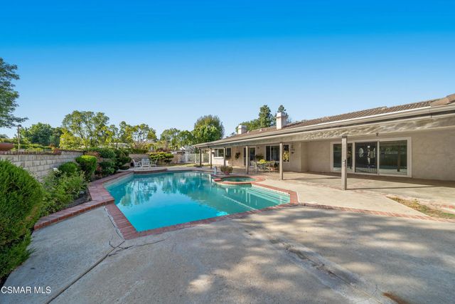 587 Calle Sequoia, Thousand Oaks, CA 91360