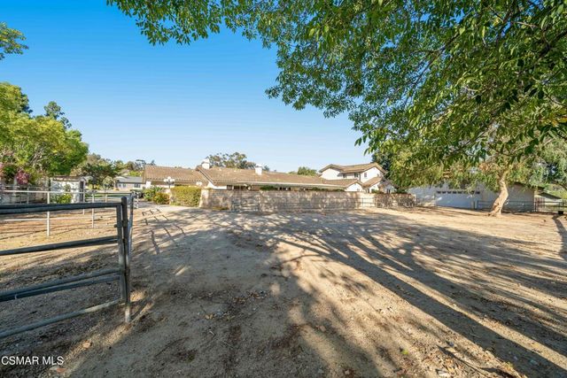 587 Calle Sequoia, Thousand Oaks, CA 91360