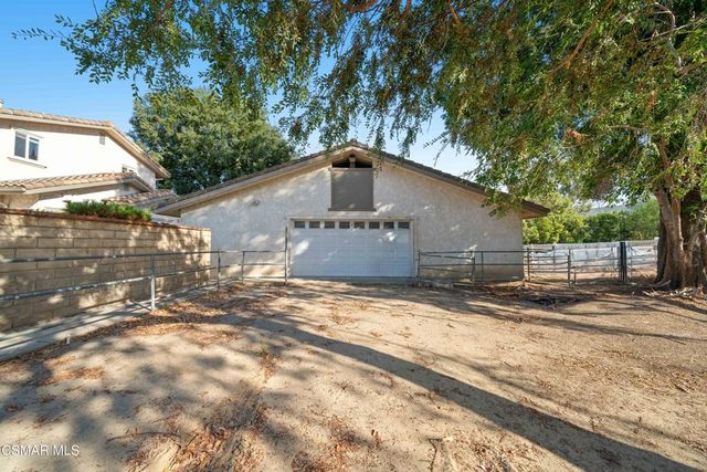 587 Calle Sequoia, Thousand Oaks, CA 91360