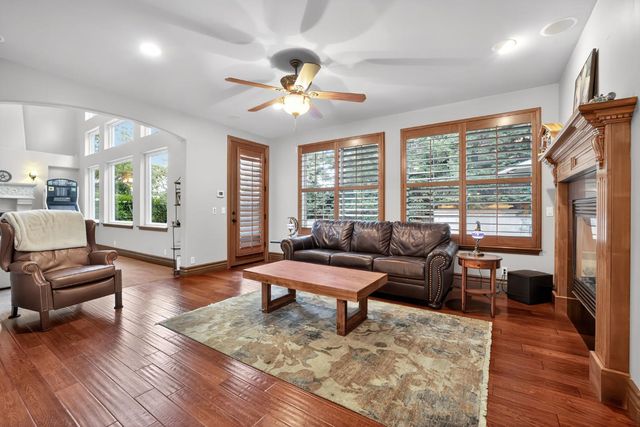 708 Misty Ridge Cir, Folsom, CA 95630