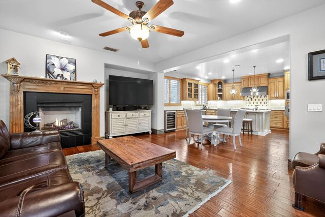 708 Misty Ridge Cir, Folsom, CA 95630