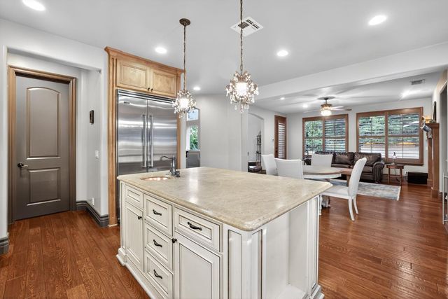 708 Misty Ridge Cir, Folsom, CA 95630