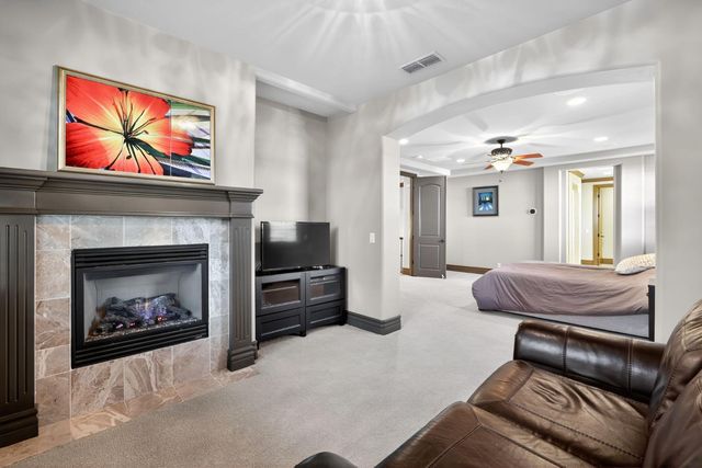 708 Misty Ridge Cir, Folsom, CA 95630