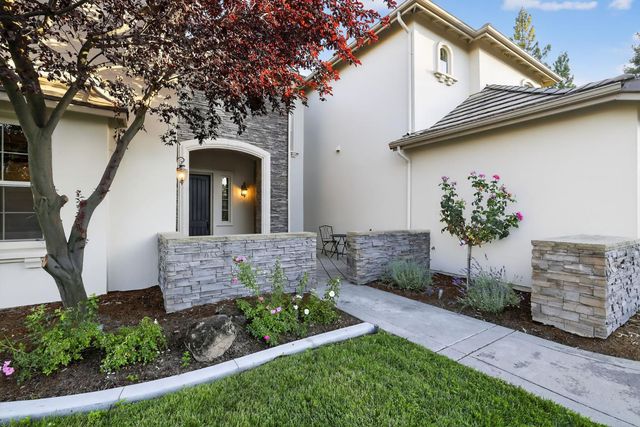 708 Misty Ridge Cir, Folsom, CA 95630