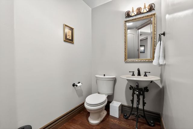 708 Misty Ridge Cir, Folsom, CA 95630