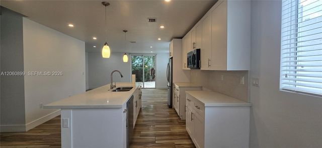 3675 Thomas Avenue 3675, Miami, FL 33133