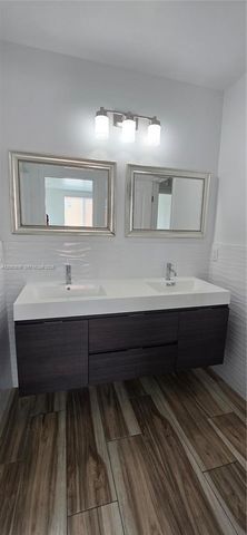 3675 Thomas Avenue 3675, Miami, FL 33133
