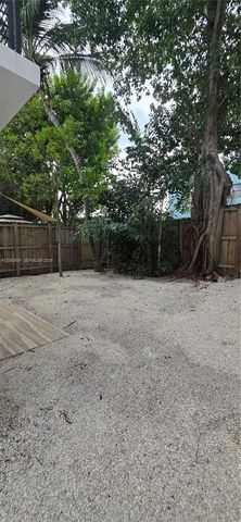 3675 Thomas Avenue 3675, Miami, FL 33133