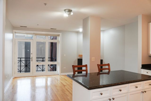 1444 N Orleans Street 6E, Chicago, IL 60610
