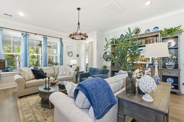 9 Blue Dasher Ln, Bluffton, SC 29909