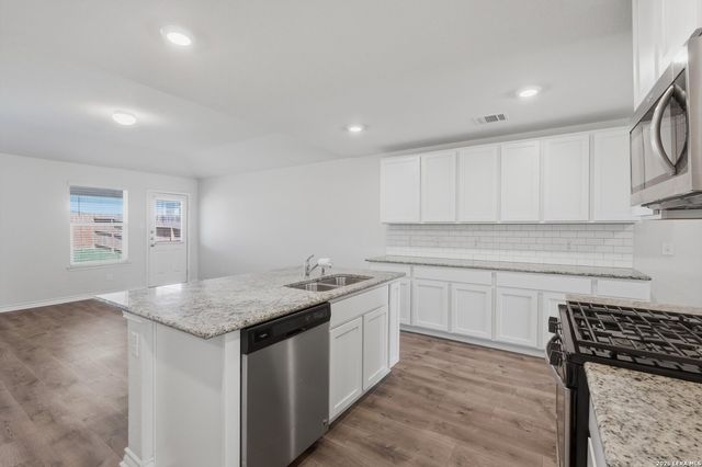 6715 Kingsley Edge, San Antonio, TX 78252