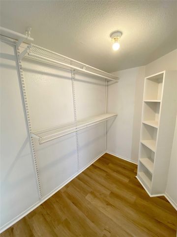 2822 S Bartell Drive 3, Houston, TX 77054