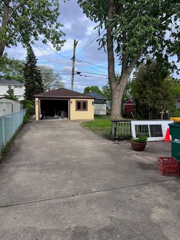 4405 Grove Avenue, Stickney, IL 60402