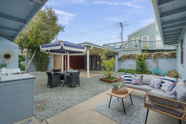 265 4th Avenue, Santa Cruz, CA 95062