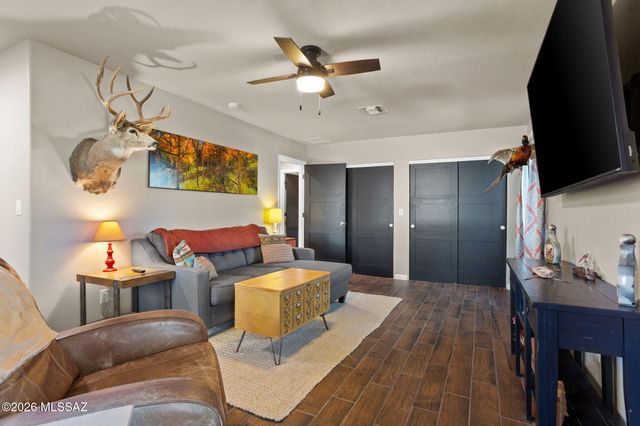 6301 N Misty Lane, Tucson, AZ 85743