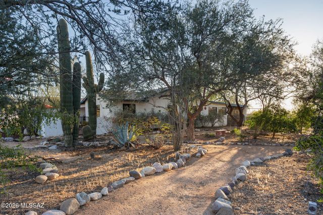 6301 N Misty Lane, Tucson, AZ 85743