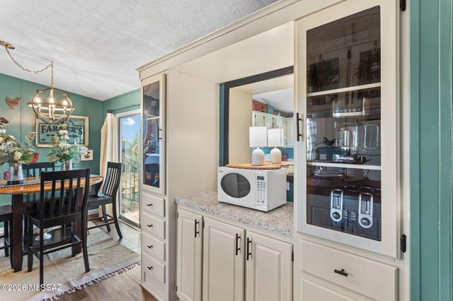 6301 N Misty Lane, Tucson, AZ 85743