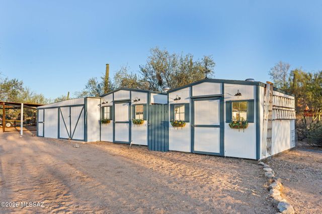 6301 N Misty Lane, Tucson, AZ 85743