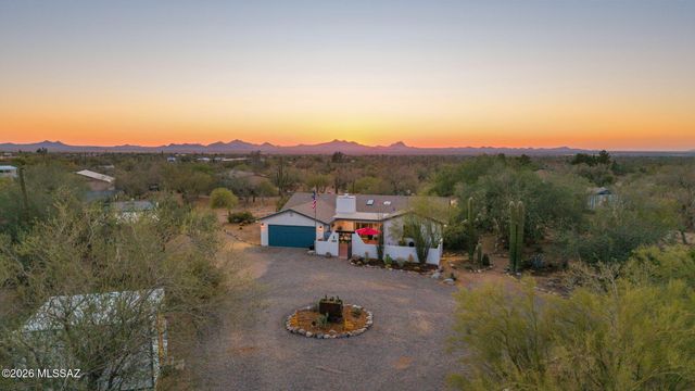 6301 N Misty Lane, Tucson, AZ 85743