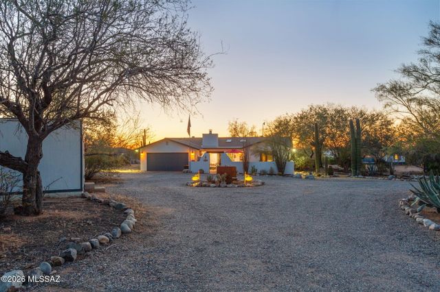 6301 N Misty Lane, Tucson, AZ 85743
