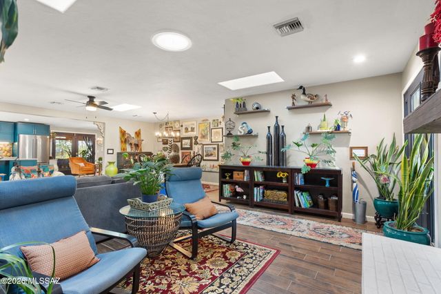 6301 N Misty Lane, Tucson, AZ 85743