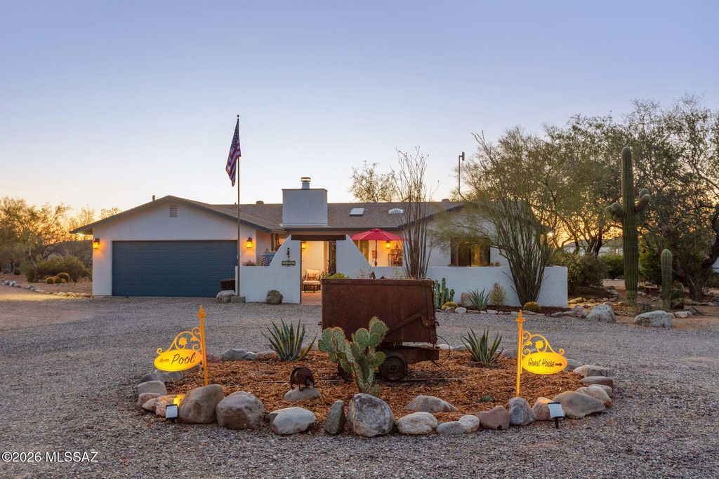 6301 N Misty Lane, Tucson, AZ 85743