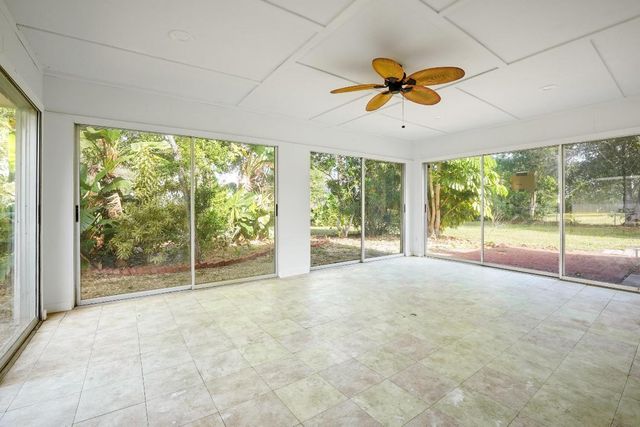 6802 Ocala Avenue, Fort Pierce, FL 34951