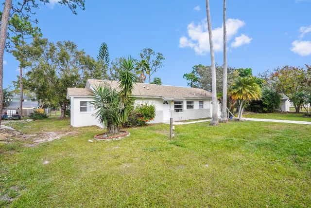 6802 Ocala Avenue, Fort Pierce, FL 34951