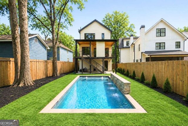 1385 Sylvan Circle NE, Brookhaven, GA 30319